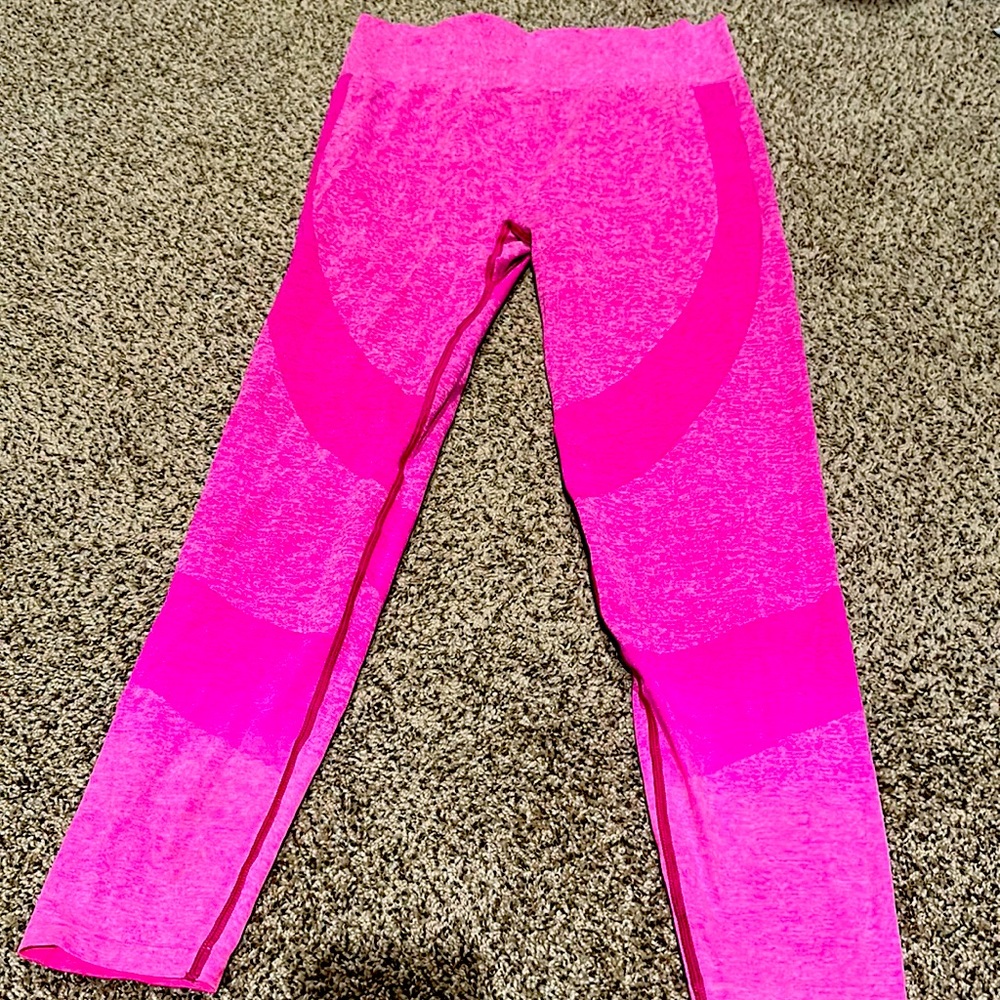 Worn once no tags PINK ombré seamless leggings  size XL